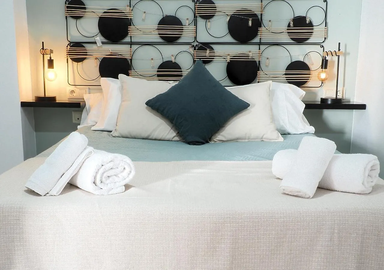 Sunny Holiday Apartment In The Historic Centre- Private Parking 코르도바