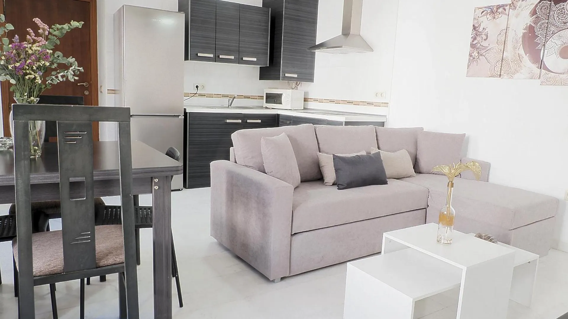 Sunny Holiday Apartment In The Historic Centre- Private Parking 코르도바
